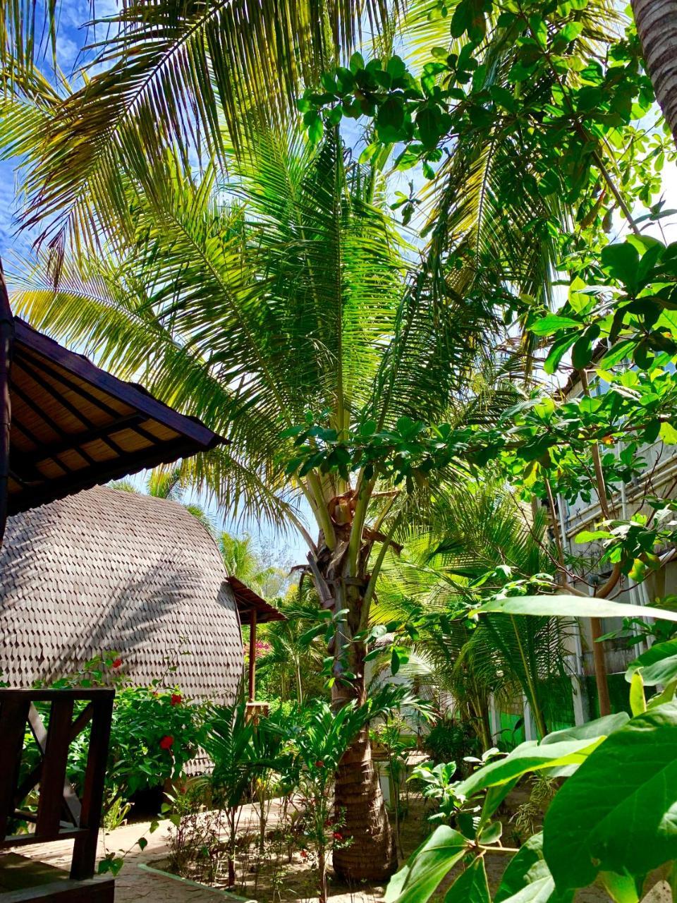 Damai Village Gili Trawangan Exterior photo